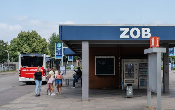 Großeinsatz der Polizei wegen mutmaßlicher Waffe am Bahnhof Wunstorf